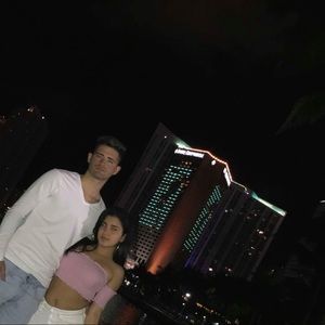 Meet your Posher, Thalia